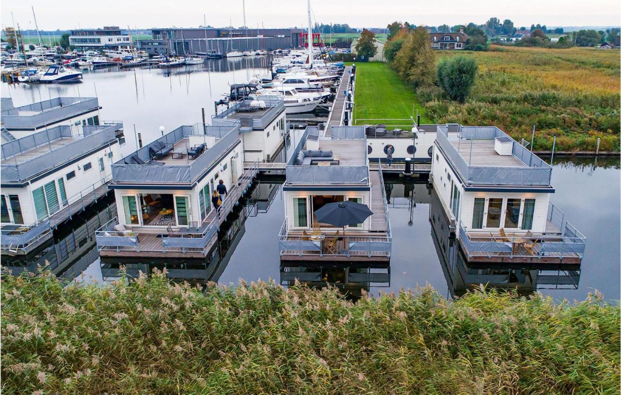 Stunning Ship In Aalsmeer With Harbor View Exterior photo