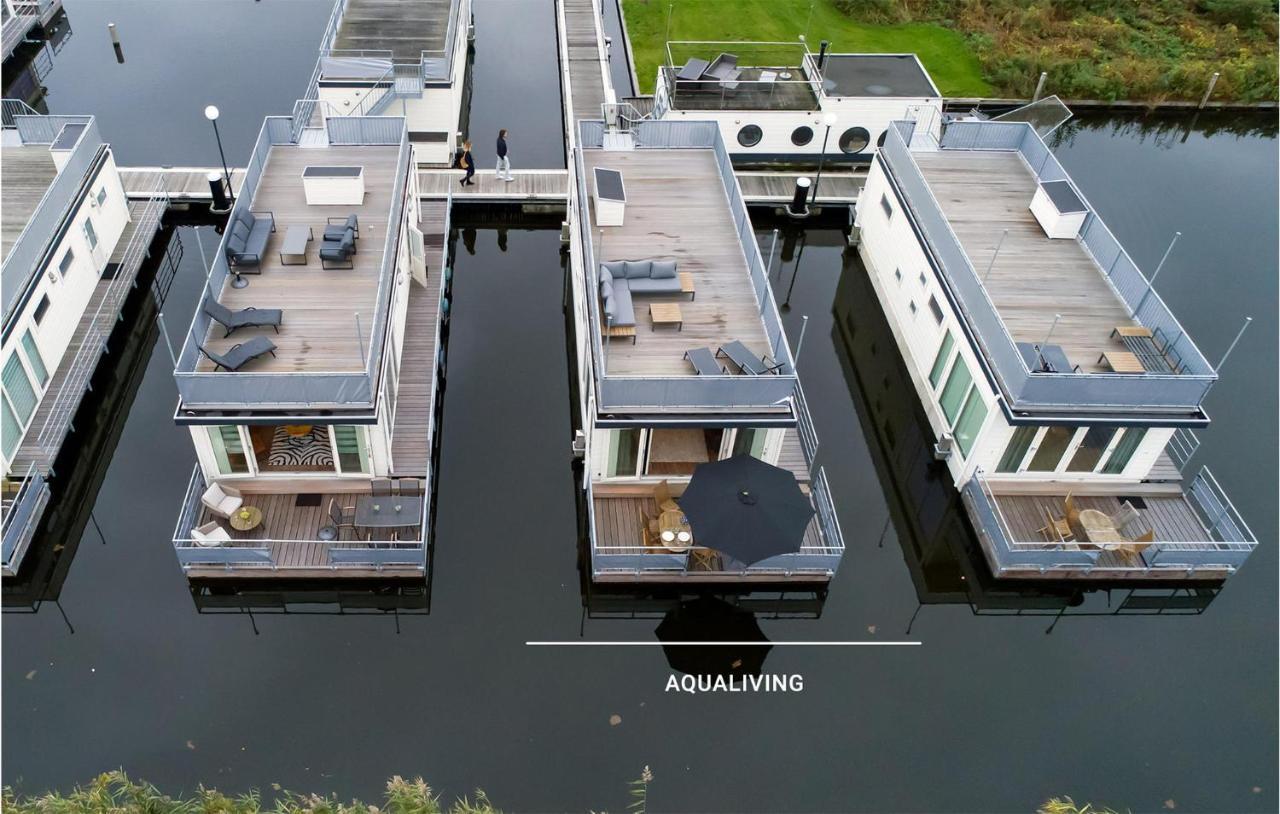 Stunning Ship In Aalsmeer With Harbor View Exterior photo